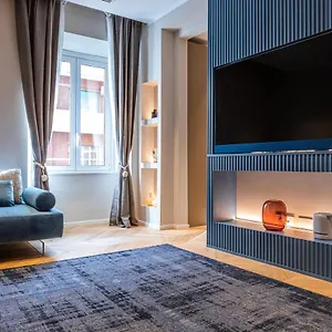https://la-dolce-vita-luxury-apartment.it-romehotels.com